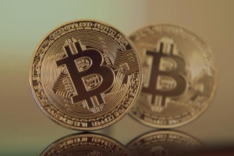 比特币平台交易 香港贵金属可以提现虚拟货币的平台